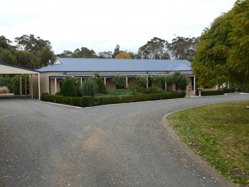 15 Kennel Road, Ararat VIC 3377