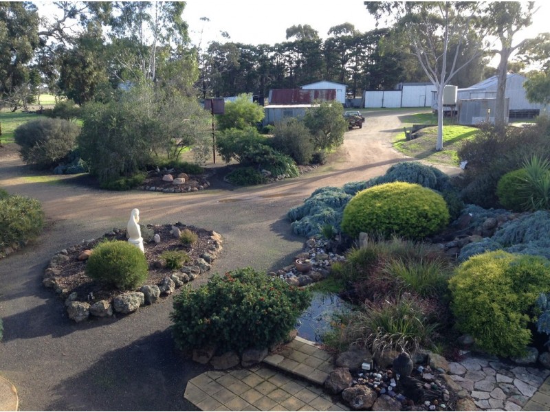 258 Gluepot Rd, Pomonal VIC 3381