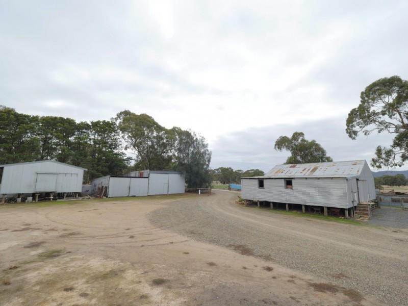 258 Gluepot Rd, Pomonal VIC 3381