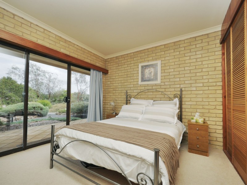 258 Gluepot Rd, Pomonal VIC 3381