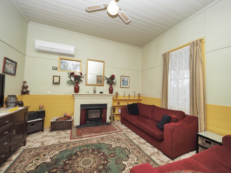 17 McLeod Street, Glenthompson VIC 3293