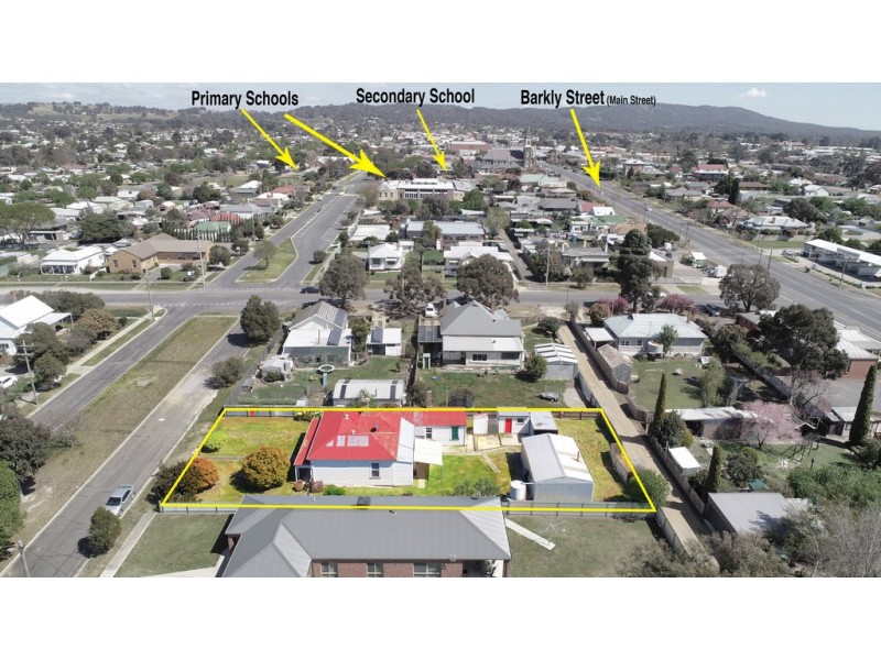 93 Moore Street, Ararat VIC 3377