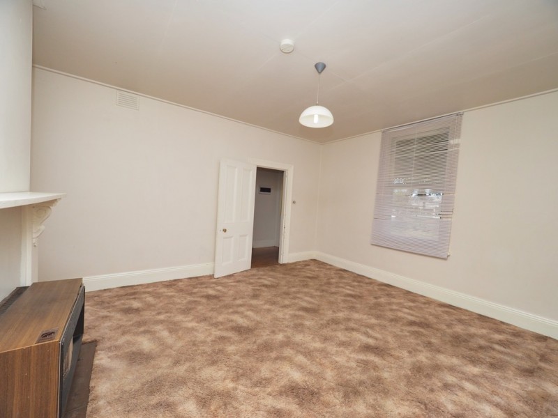 93 Moore Street, Ararat VIC 3377