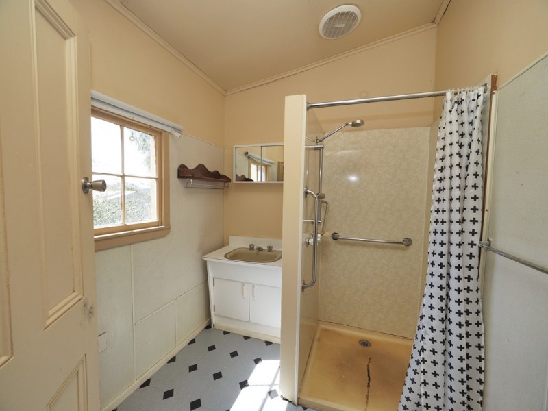 28 Banfield Street, Ararat VIC 3377