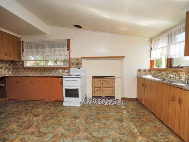 28 Banfield Street, Ararat VIC 3377