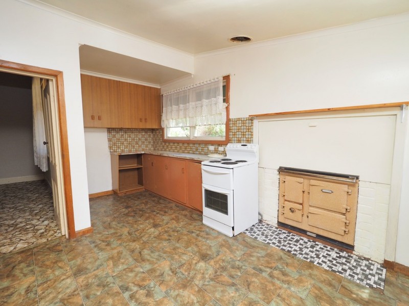 28 Banfield Street, Ararat VIC 3377