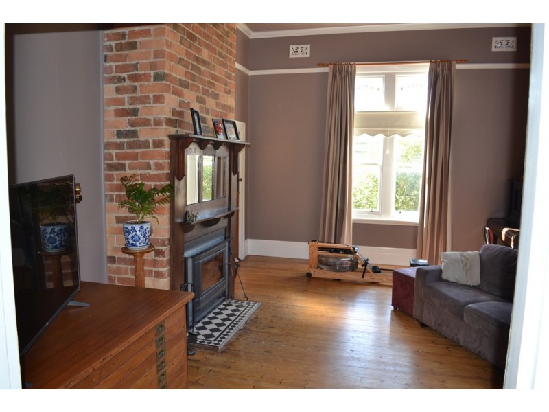 24 Port Fairy Road, Ararat VIC 3377