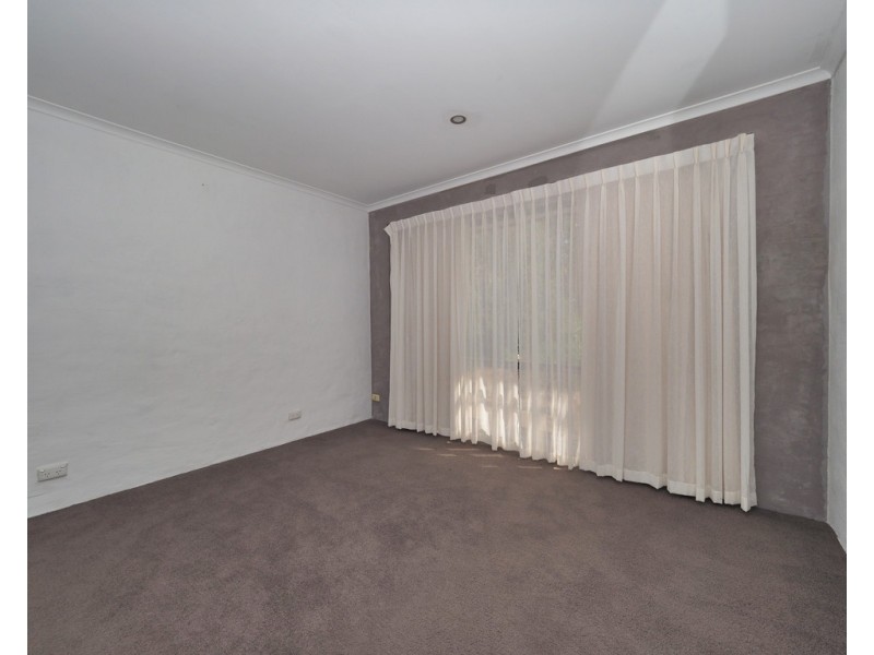 18 Ellerker Avenue, Ararat VIC 3377