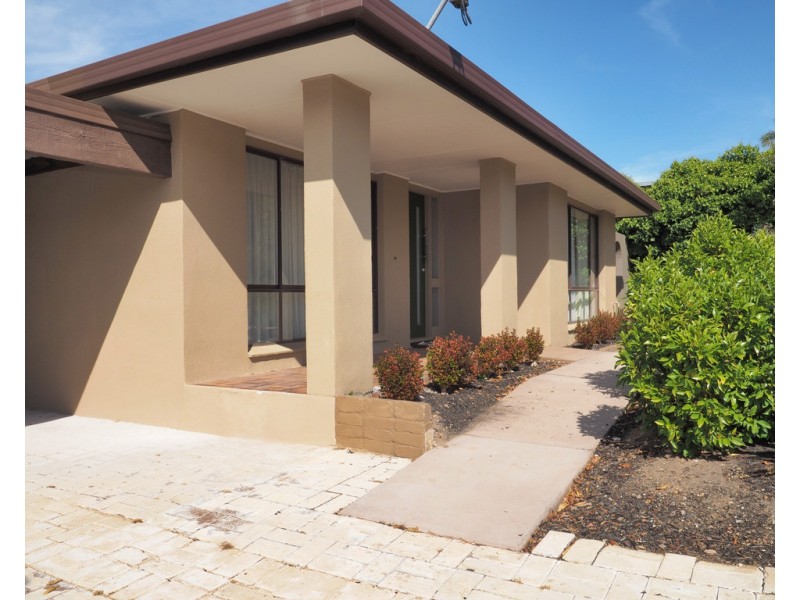 18 Ellerker Avenue, Ararat VIC 3377