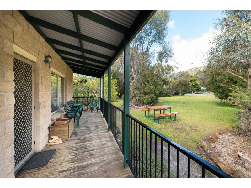 2237 Grampians Road, Halls Gap VIC 3381