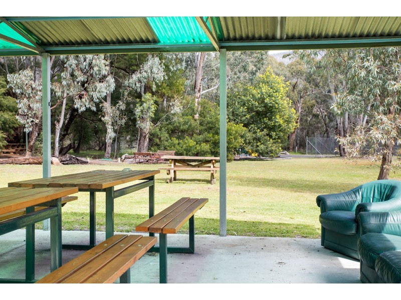 2237 Grampians Road, Halls Gap VIC 3381