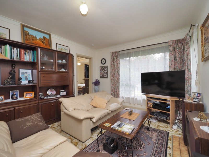 8 Bonnin Avenue, Ararat VIC 3377