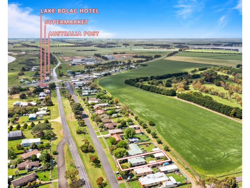 130 Montgomery Street, Lake Bolac VIC 3351