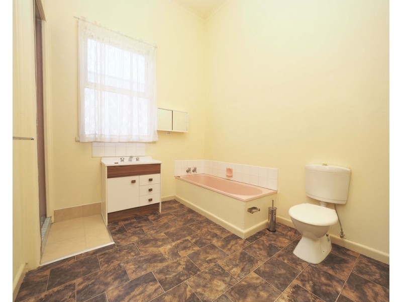 90 High Street, Ararat VIC 3377