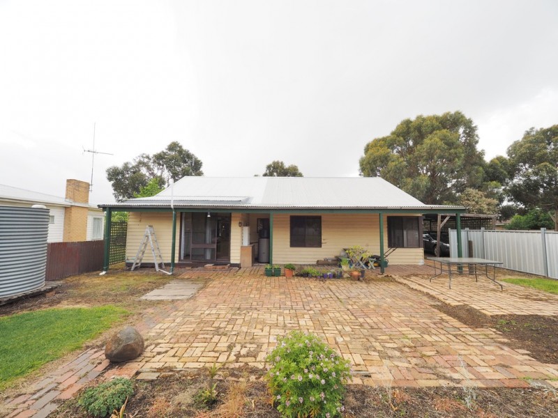 31 Station Street, Glenthompson VIC 3293