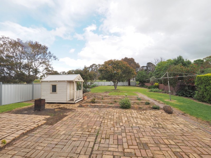31 Station Street, Glenthompson VIC 3293