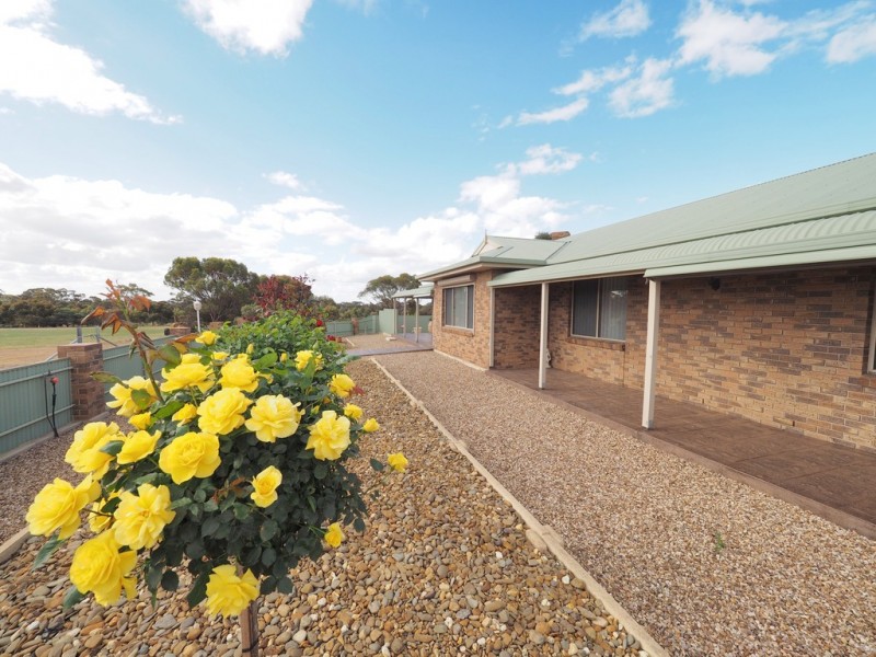 3 Alexander Road, Bellellen VIC 3381