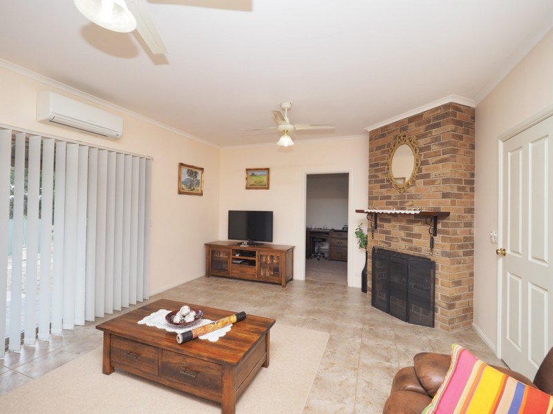 3 Alexander Road, Bellellen VIC 3381