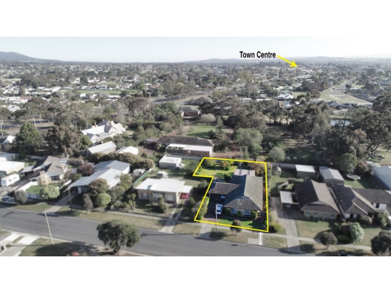 41 Churchill Avenue, Ararat VIC 3377