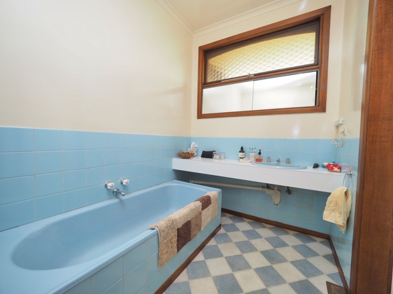 41 Churchill Avenue, Ararat VIC 3377