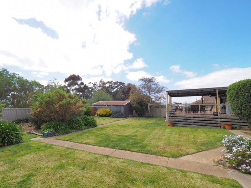 41 Churchill Avenue, Ararat VIC 3377