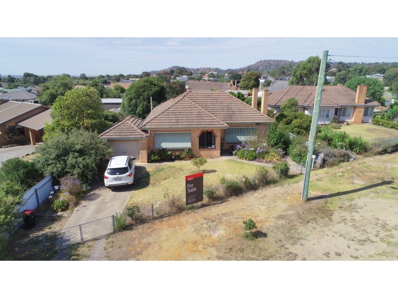 12 Temple Street, Ararat VIC 3377