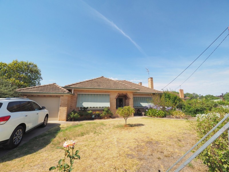 12 Temple Street, Ararat VIC 3377