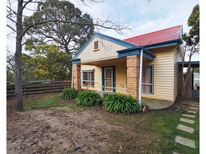 42 View Point Street, Ararat VIC 3377