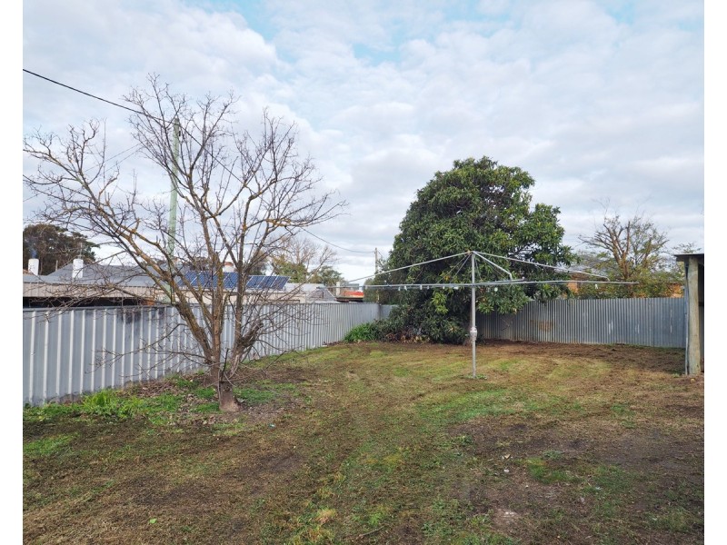 42 View Point Street, Ararat VIC 3377