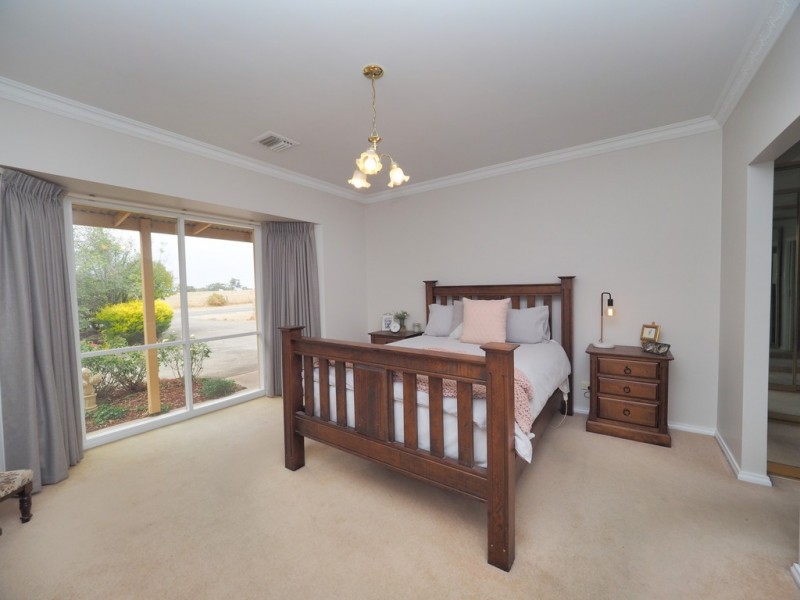 10 Packard Drive, Ararat VIC 3377