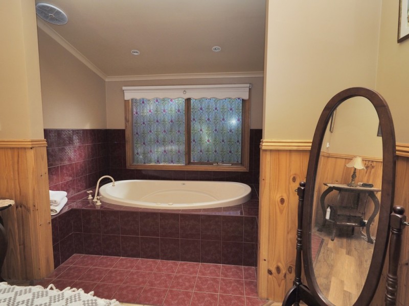 62 Scott Road, Halls Gap VIC 3381