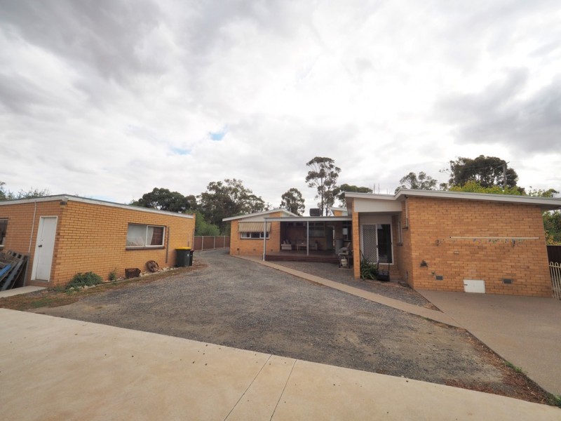 260 Western Highway, Ararat VIC 3377