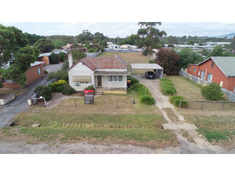 8 Blake Street, Ararat VIC 3377