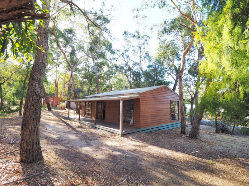 6 Young Road, Halls Gap VIC 3381