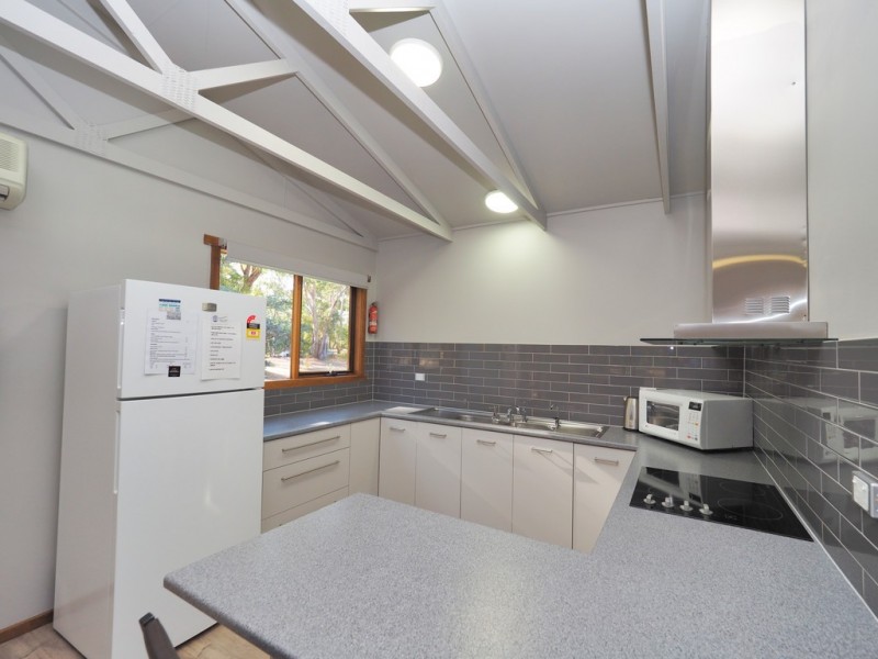 6 Young Road, Halls Gap VIC 3381