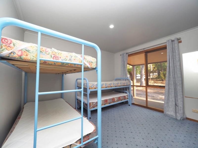 6 Young Road, Halls Gap VIC 3381