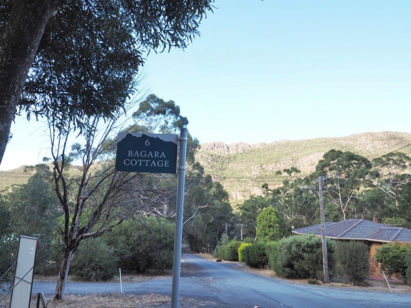 6 Young Road, Halls Gap VIC 3381