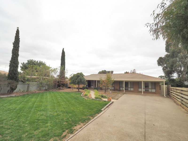 4 Melaleuca Court, Ararat VIC 3377