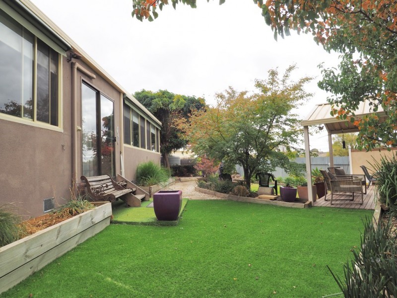 4 Melaleuca Court, Ararat VIC 3377