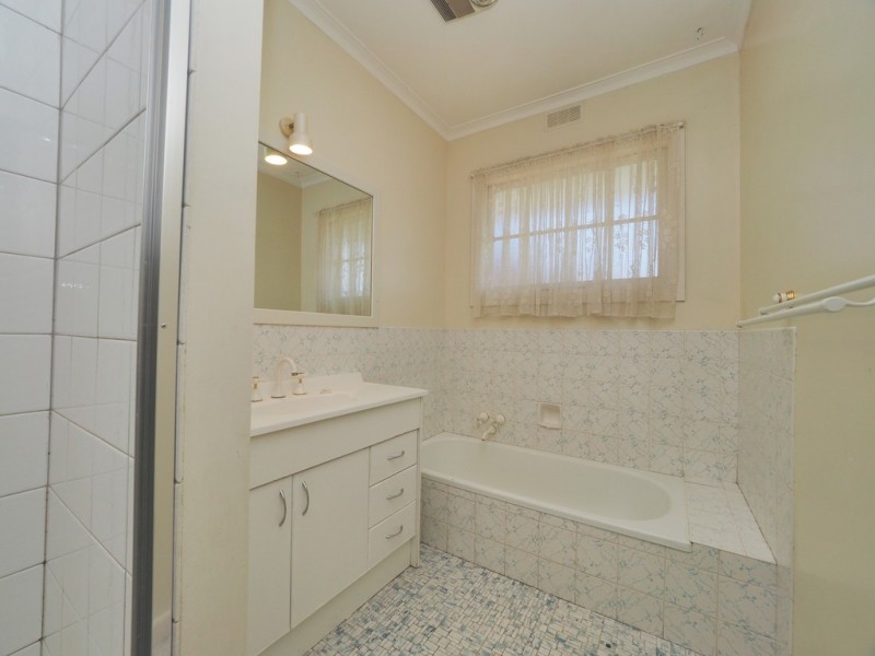 43 McNeill Street, Ararat VIC 3377