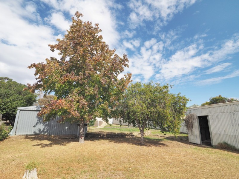 43 McNeill Street, Ararat VIC 3377