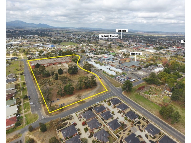 87 Queen Street, Ararat VIC 3377