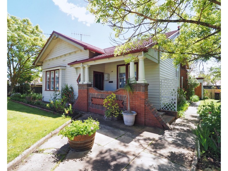 9 Crouch Street, Ararat VIC 3377
