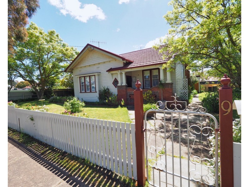 9 Crouch Street, Ararat VIC 3377