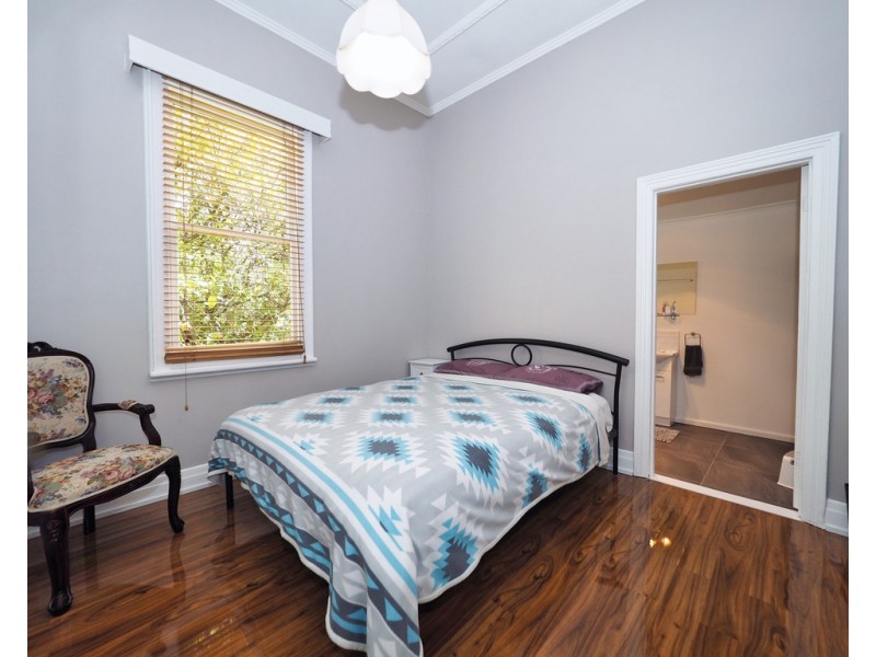 9 Crouch Street, Ararat VIC 3377