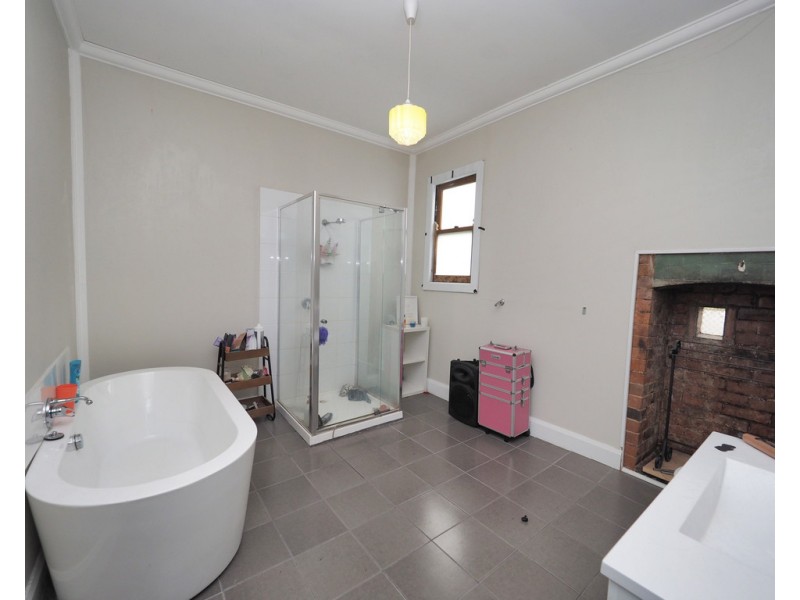 21 Blake Street, Ararat VIC 3377