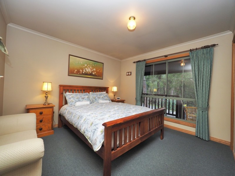 64 Scott Road, Halls Gap VIC 3381