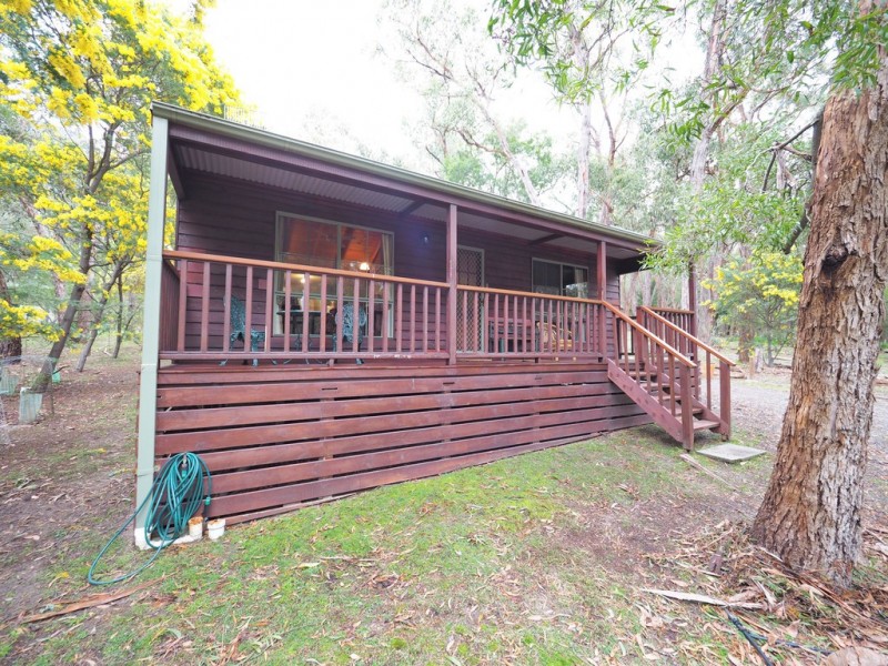 64 Scott Road, Halls Gap VIC 3381