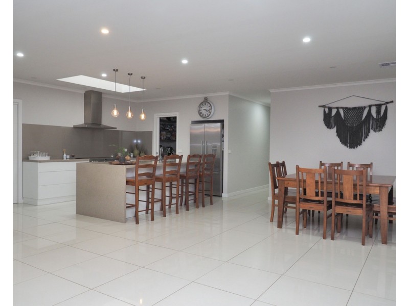 118 Picnic Road, Ararat VIC 3377