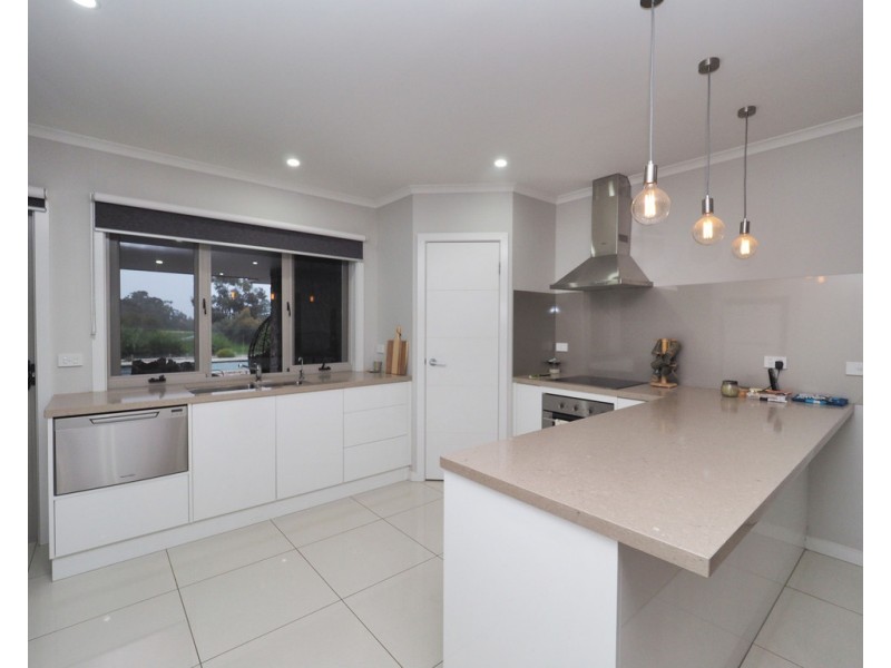 118 Picnic Road, Ararat VIC 3377